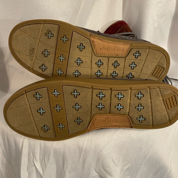 TOMS Faux fur lined roll down ankle booties women’s size 7 - Picture 9 of 13